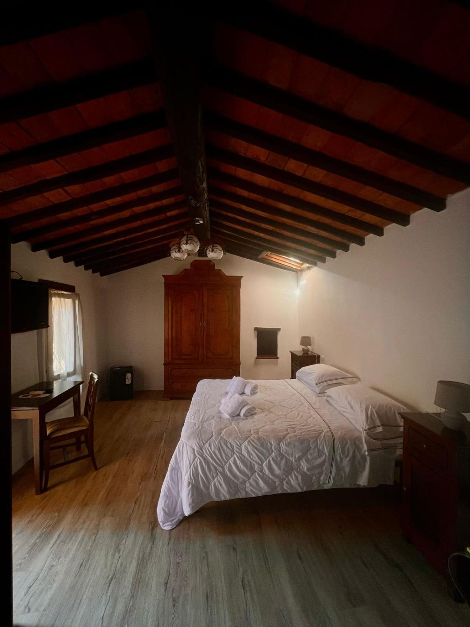 Hotel Il Pietreto Colle Val D'Elsa Luaran gambar