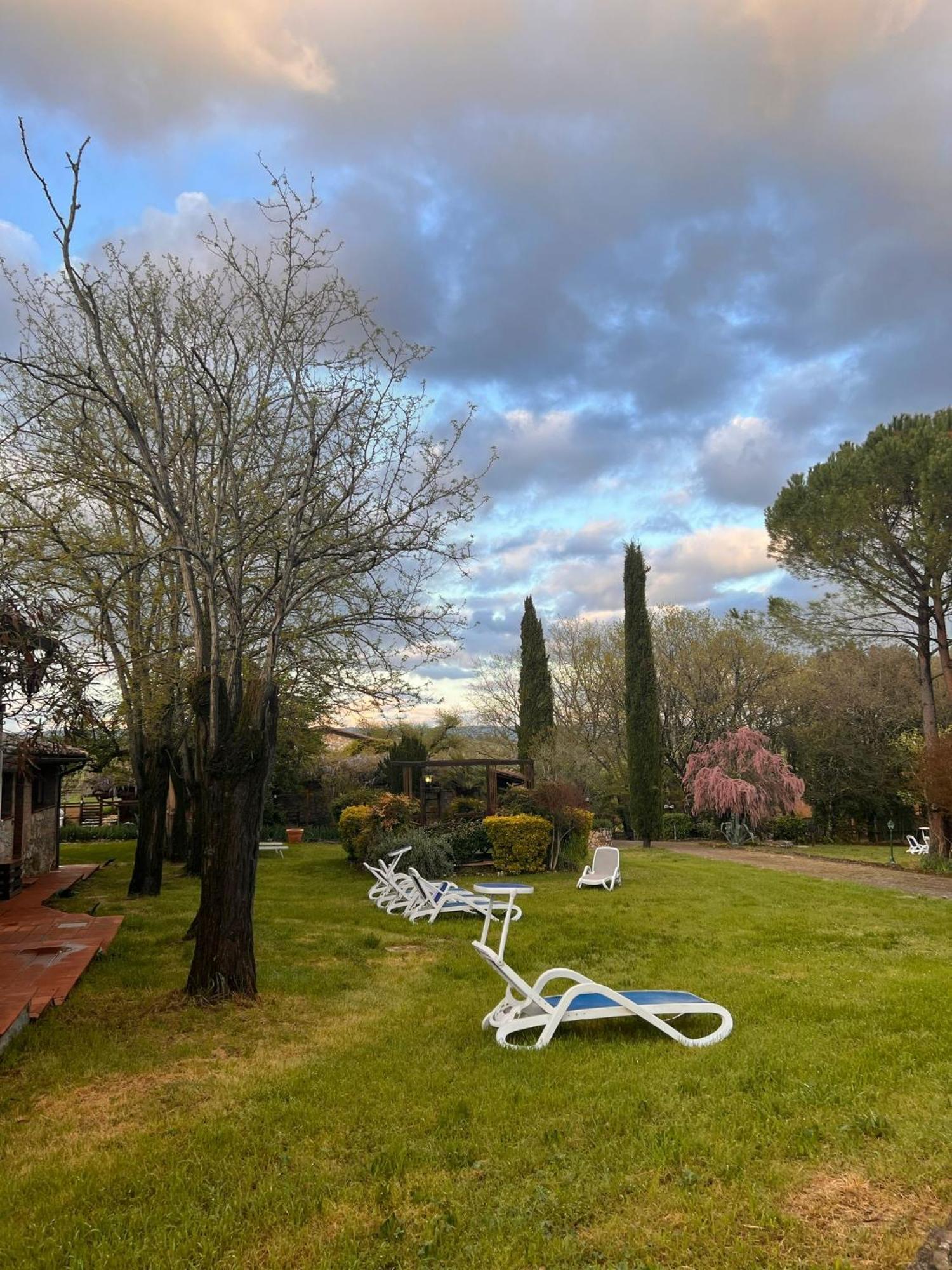 Hotel Il Pietreto Colle Val D'Elsa Luaran gambar