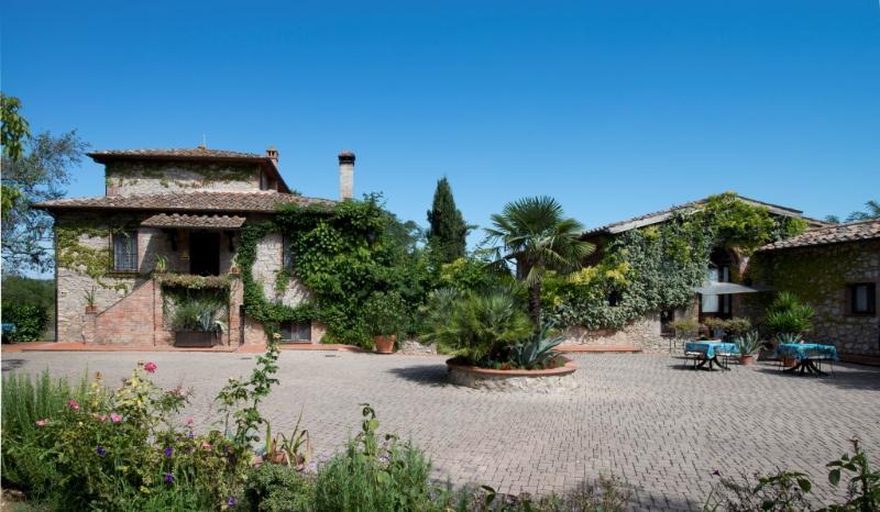 Hotel Il Pietreto Colle Val D'Elsa Luaran gambar